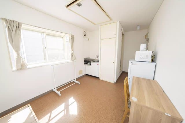 Room image 15