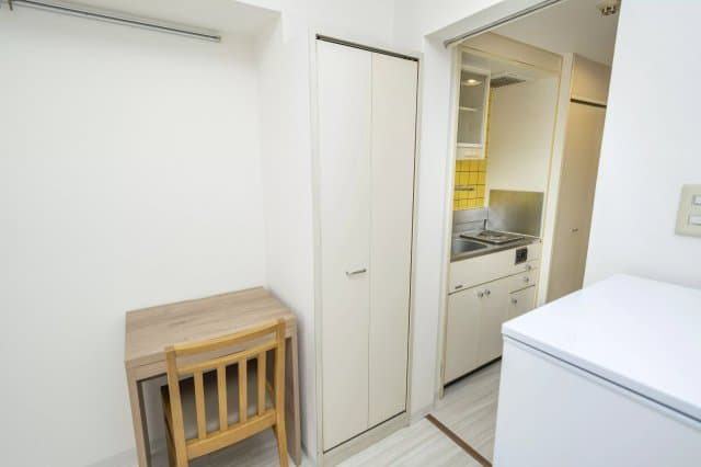 Room image 10