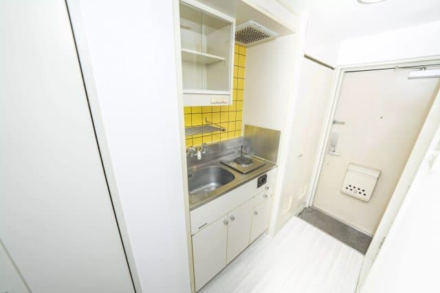 Room image 12