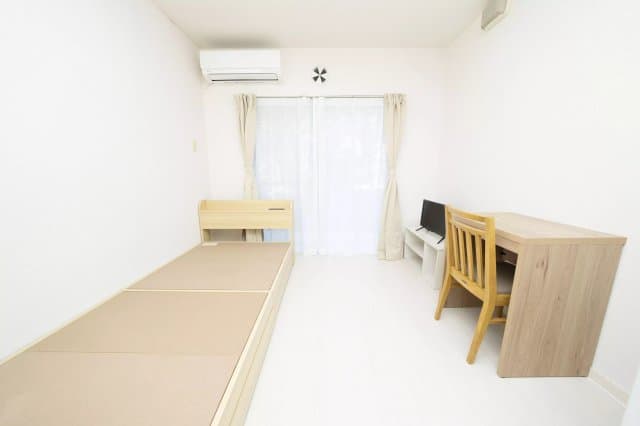 Room image 16