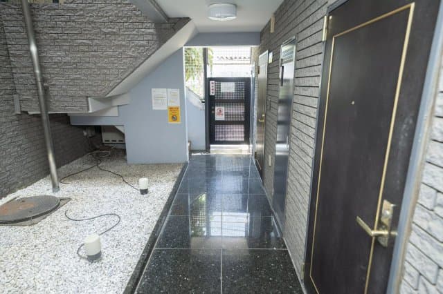 Room image 9
