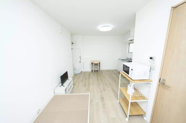 Room image 8