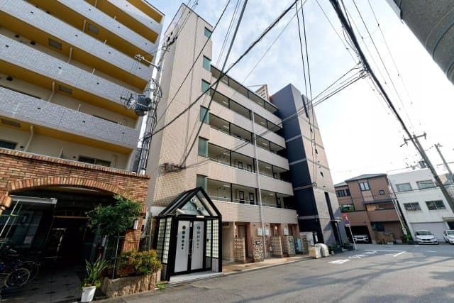 Main Image