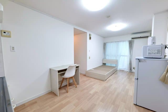 Room image 11