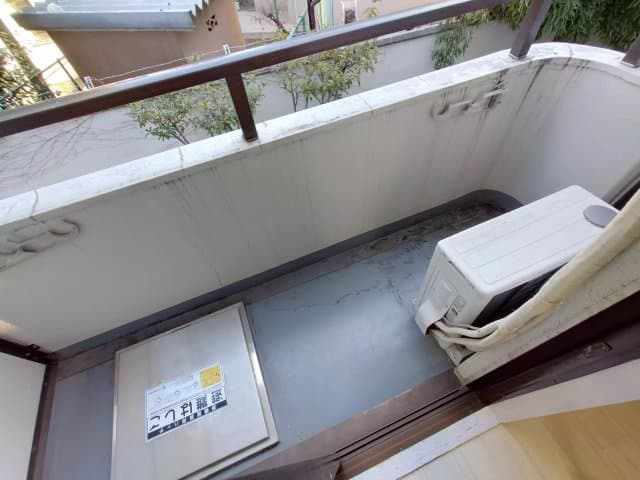 Room image 13