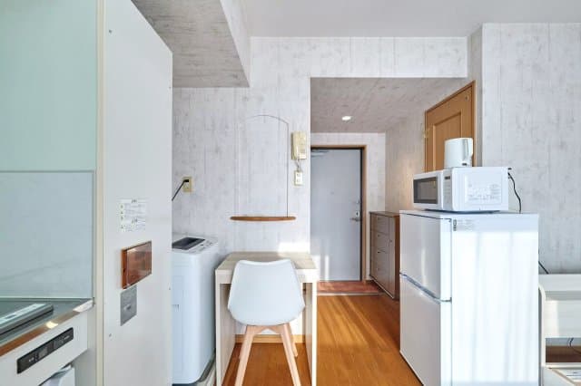 Room image 8
