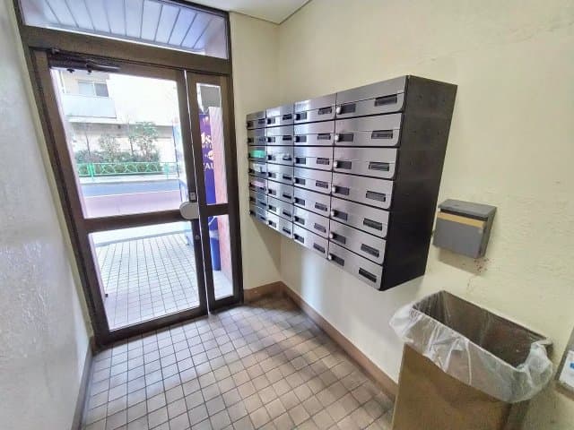 Room image 15