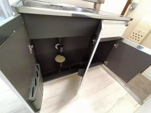Room image 11