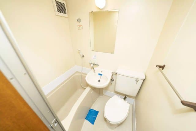 Room image 11