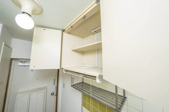 Room image 16