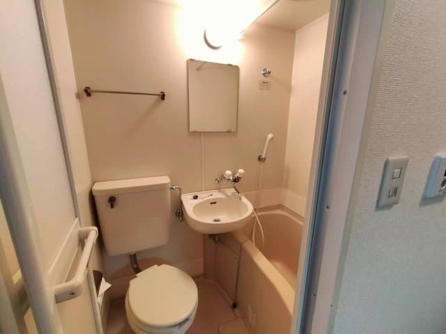 Room image 13