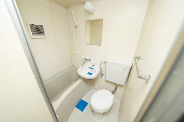 Room image 13