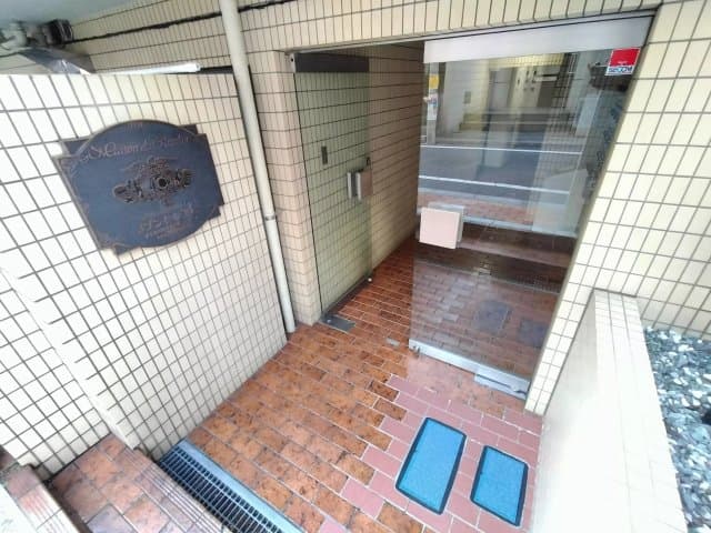 Room image 16