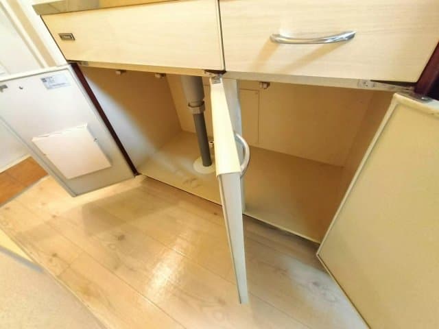 Room image 10