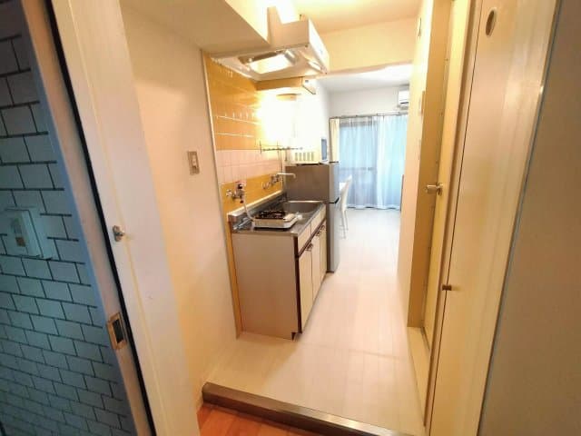 Room image 9