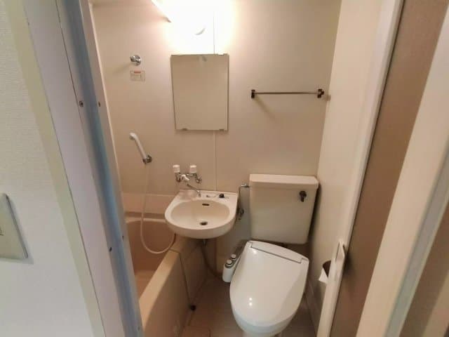 Room image 10