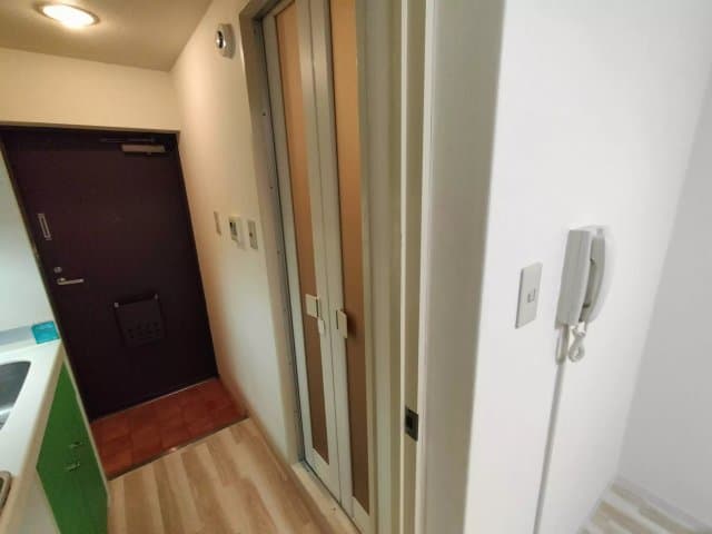 Room image 11