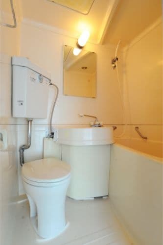 Room image 10