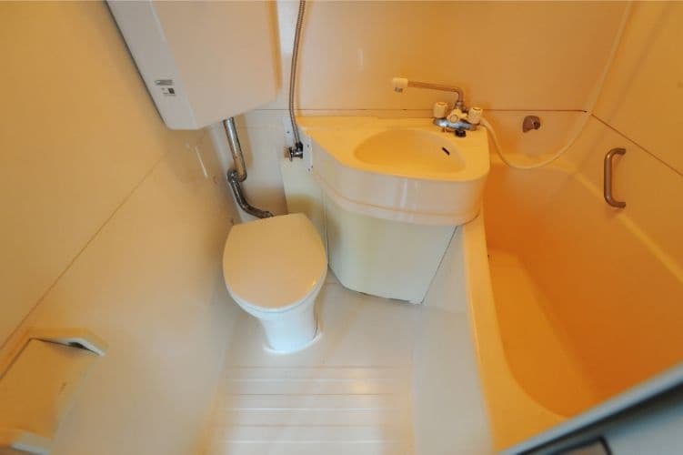 Room image 12