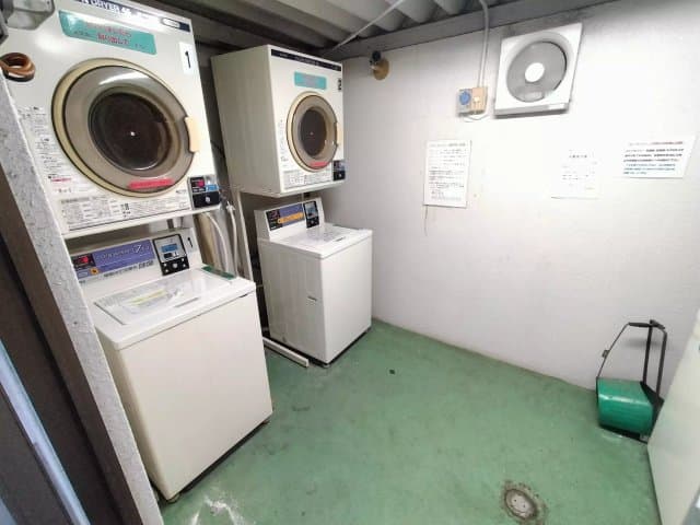 Room image 9