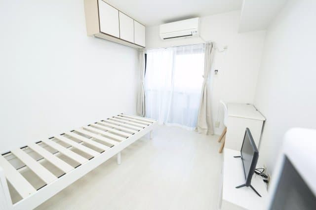 Room image 8