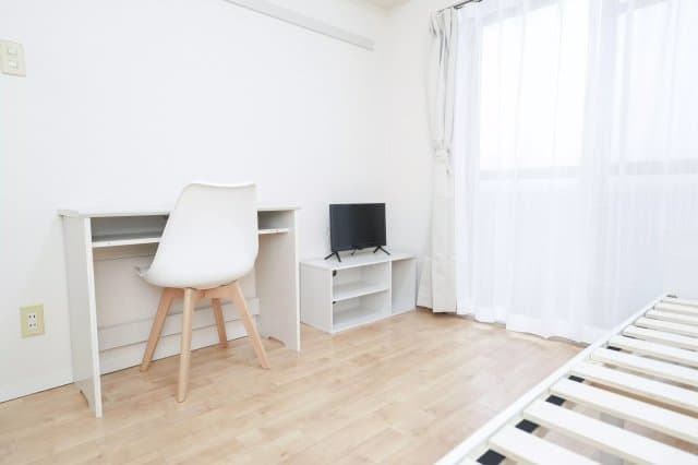 Room image 8