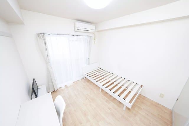 Room image 9