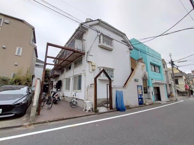 Main Image