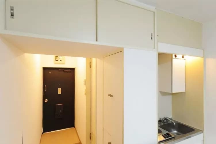 Room image 16