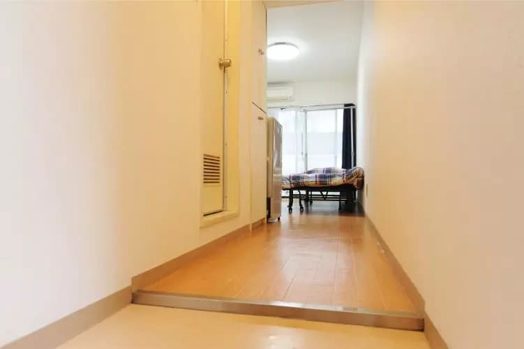 Room image 8