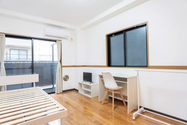 Room image 10