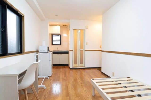 Room image 12