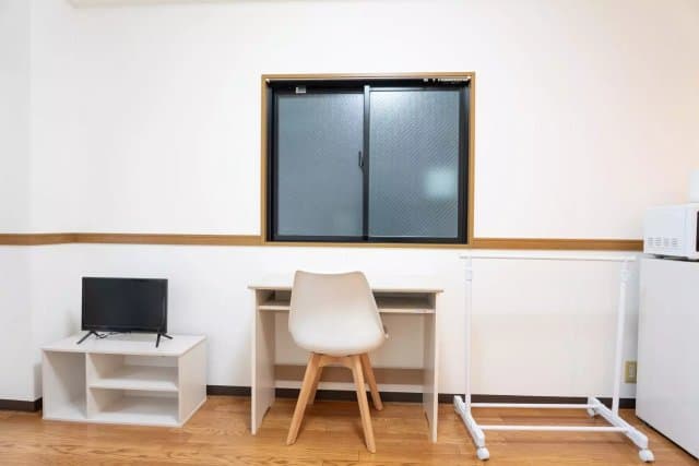 Room image 8