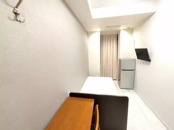 Room image 16