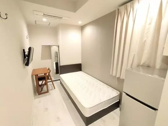 Room image 14