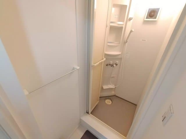 Room image 13