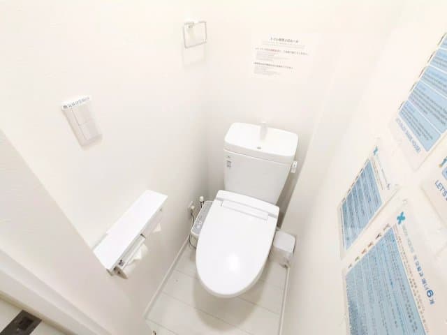 Room image 15