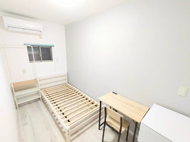 Room image 10