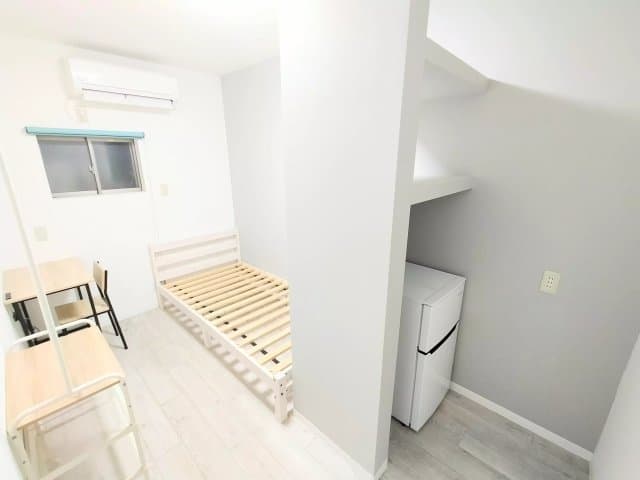 Room image 10