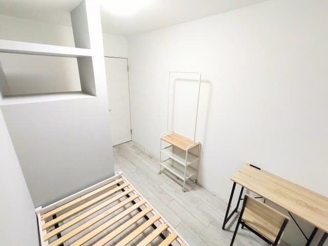 Room image 11