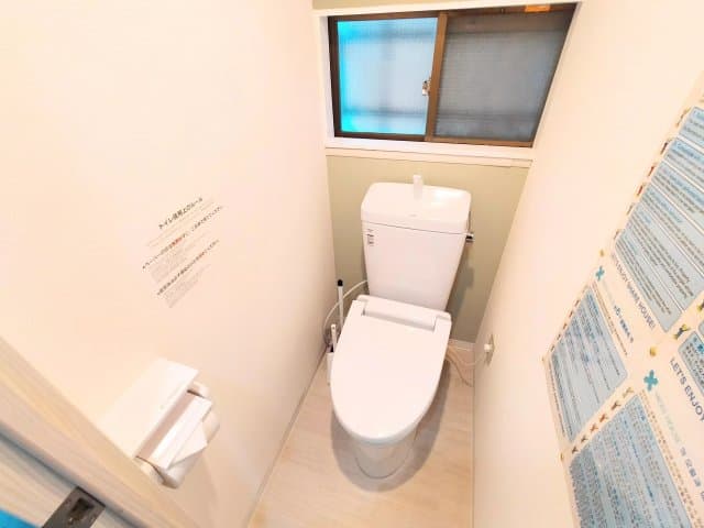 Room image 16