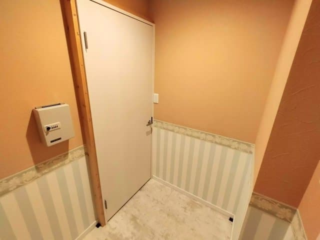 Room image 13