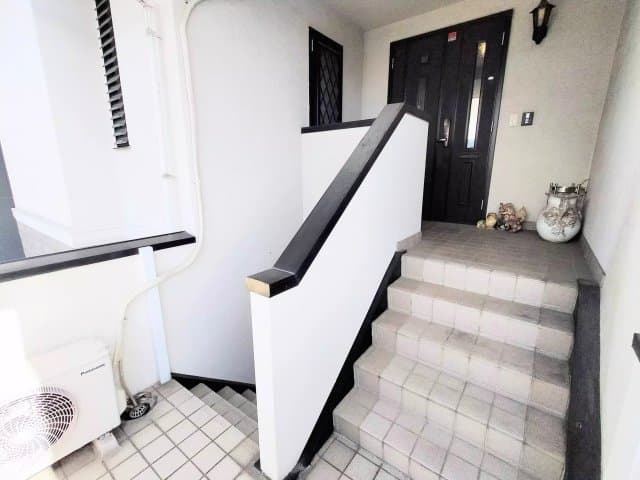 Room image 9