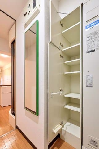 Room image 15