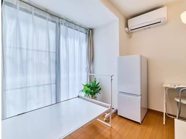 Room image 9
