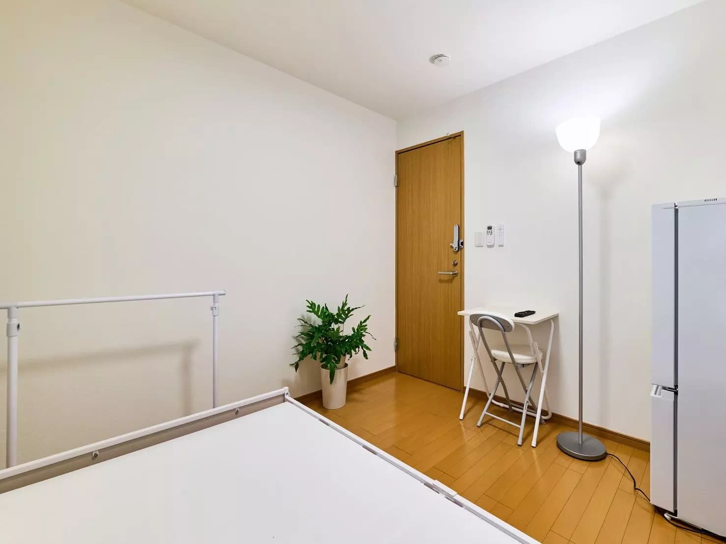 Room image 9