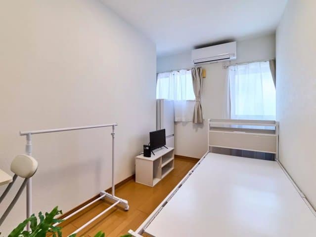 Room image 8