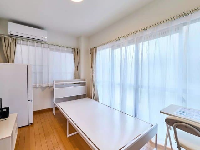 Room image 9