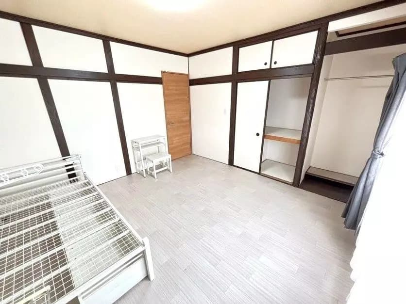 Preview interior of SA-Cross Horyuji 1