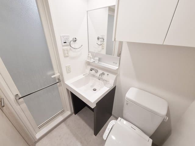 Room image 15